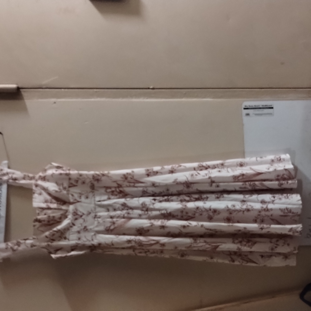 Women Flower Dress Midi Wear Once And Washed.